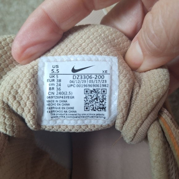 Nike Air Huarache Wheat/Tan Lace Up Sneakers Mens Size 5.5 main image 4